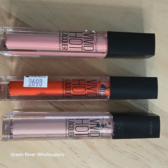 Maybelline Vivid Hot Lacquer Lip Gloss High Shine Full Color - Picture 1 of 10